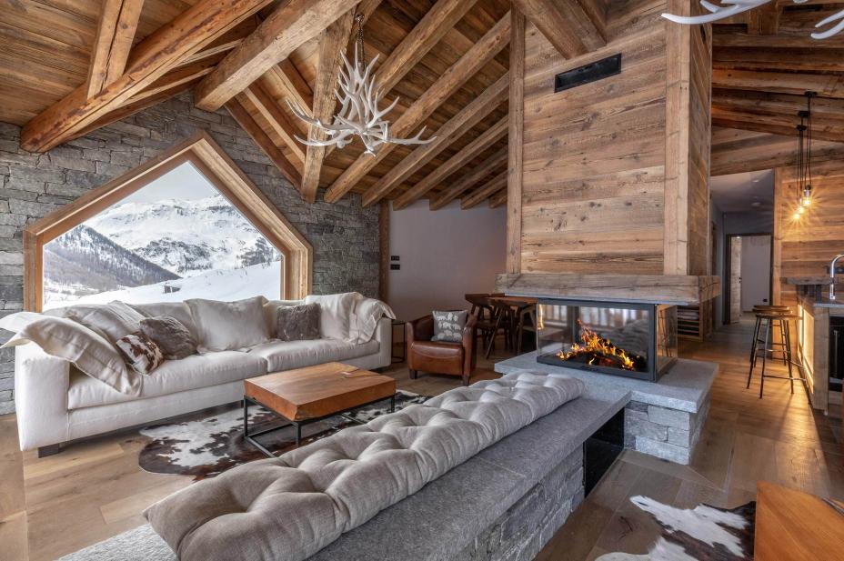 Chalet olympique living room